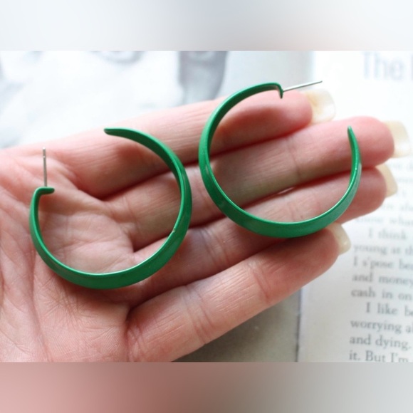 Vintage Green Hoop Earrings Retro Y2K Neon Half Hoop Statement Jewelry 90’s - Picture 2 of 6